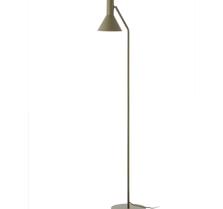 Lampa podłogowa w stylu skandynawskim Lyss