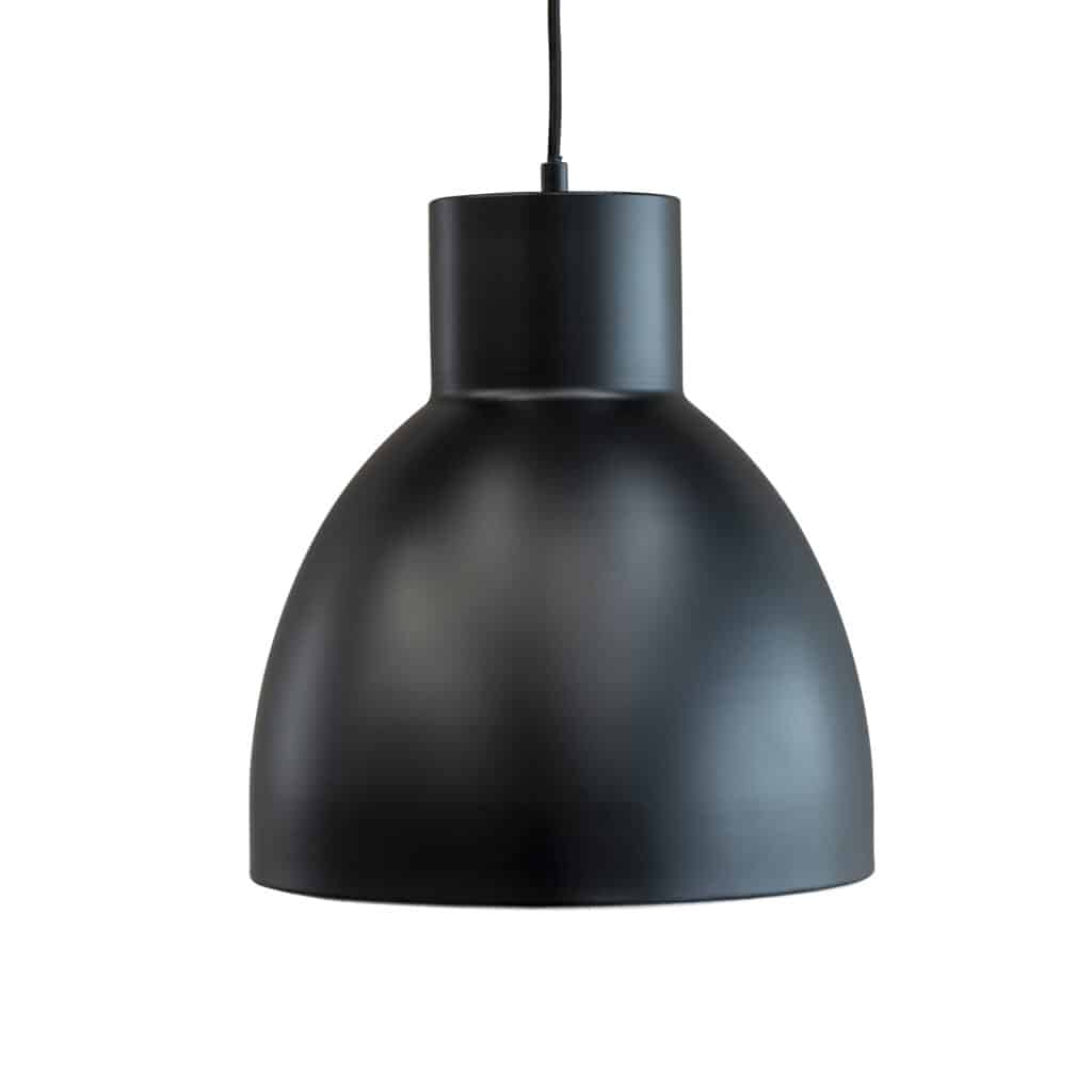 Lampa wisząca Coast w czarnym kolorze jak dobrać lampę wiszącą w stylu industrialnym dobry przykład